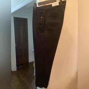Chico’s So-Slimming Crop Jean-Black (12) 2